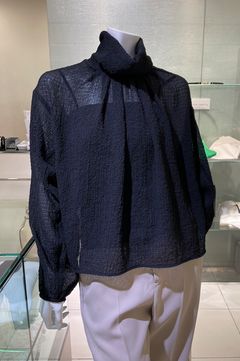 フリルハイネックシアーブラウス / ウォッシャブル