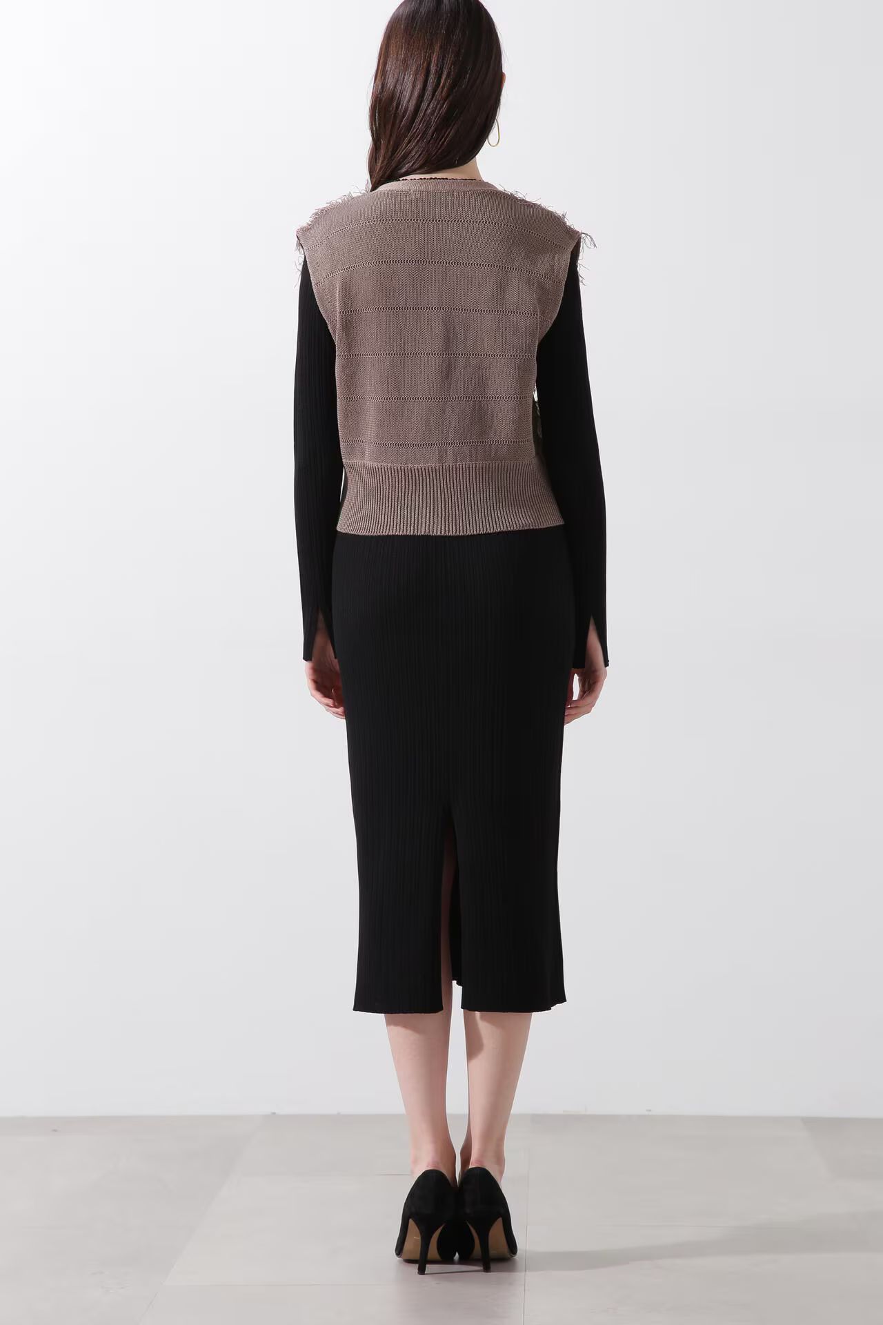 レイヤードニットワンピース (ベージュ) / ワンピースとジレのセット販売 / ストレッチ / ウォッシャブル / 0315147212