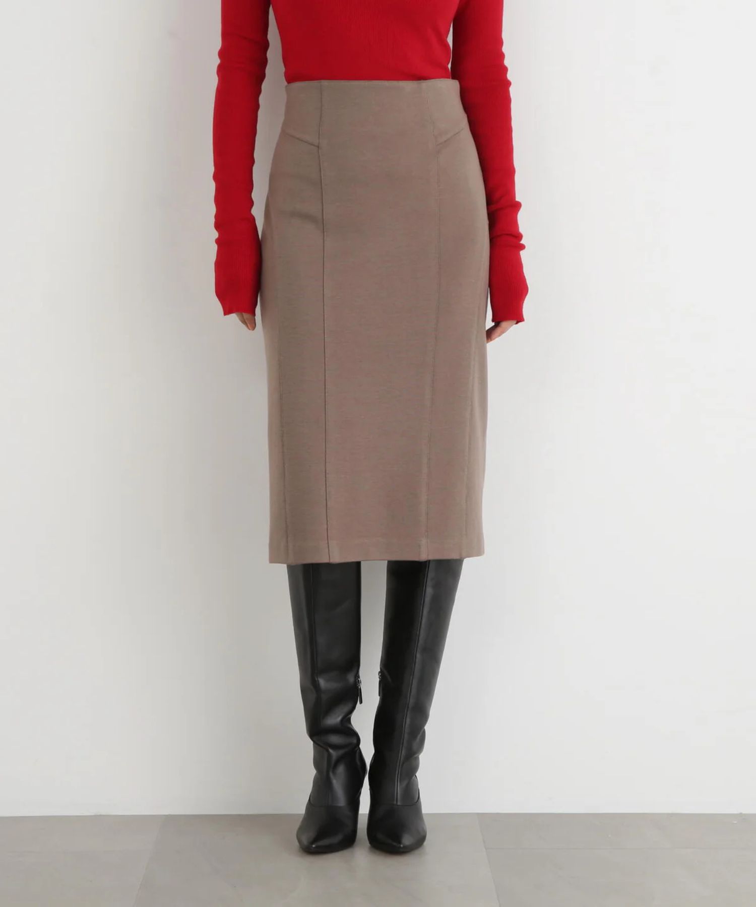 ウールスムースカッティングタイトスカート(モカ)アクリル / ストレッチあり / 裏地付き / 左ファスナー / 膝がすっぽり隠れる丈 / 0315220116