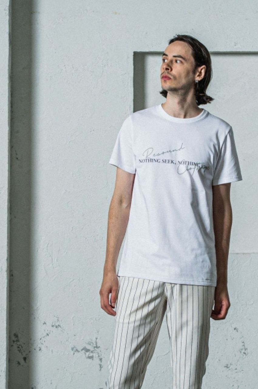 NSNF BASIC TEE (ホワイト) コットン / フロントロゴ / UVカット / タイトシルエット/ 手洗い可  / RC35-T-003