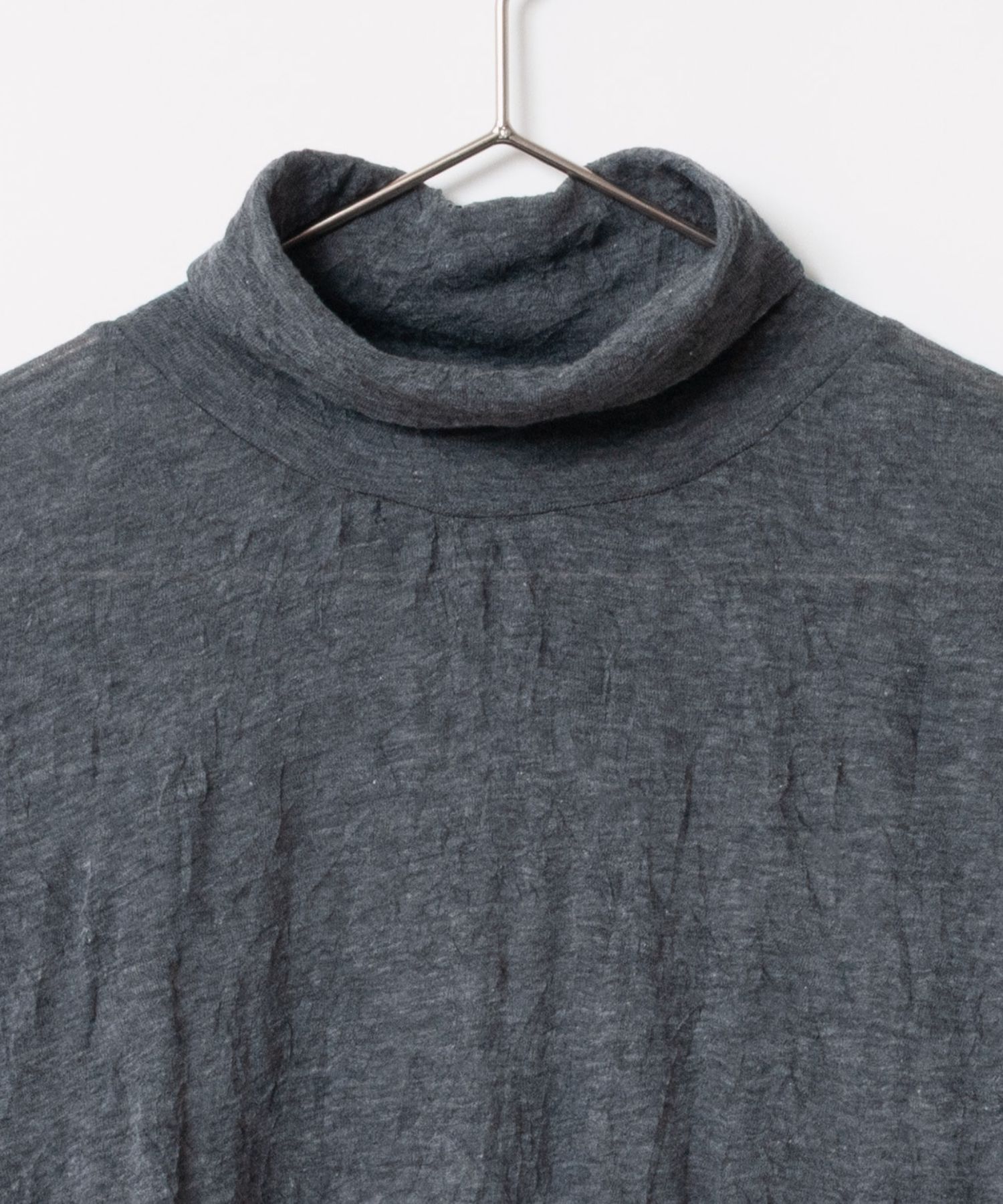 Washer Pleated Soft Turtle (チャコールグレー) ポリエステル / ワッシャープリーツ加工 / 柔らかい / 手洗い可 / FK252-70221