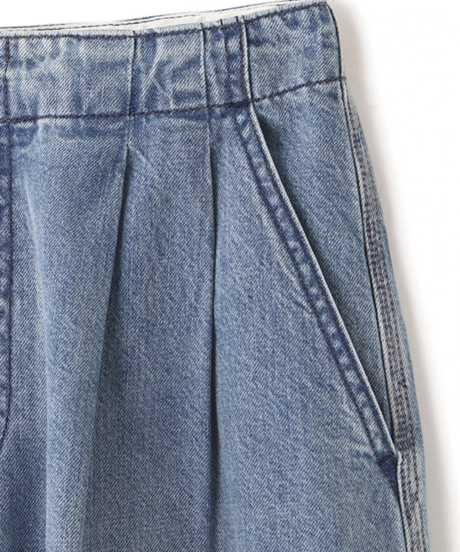 デニムタックワイドパンツ (BLUE) 綿 / ライトオンス / フロントタッ ク / 手洗可 / 1226122056