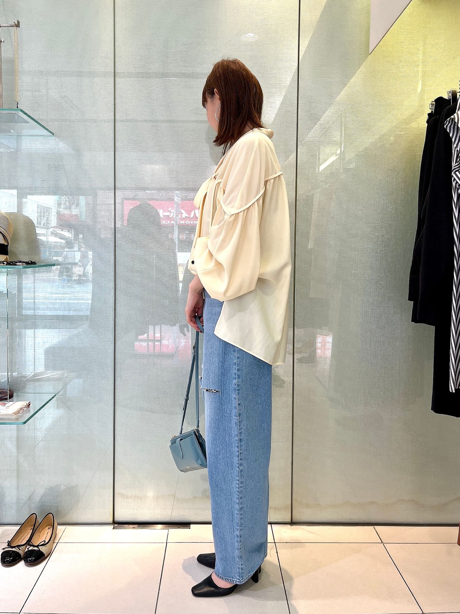 #【MIESROHE×Mila Owen】クリーン✨なボウタイブラウスとデニム✨