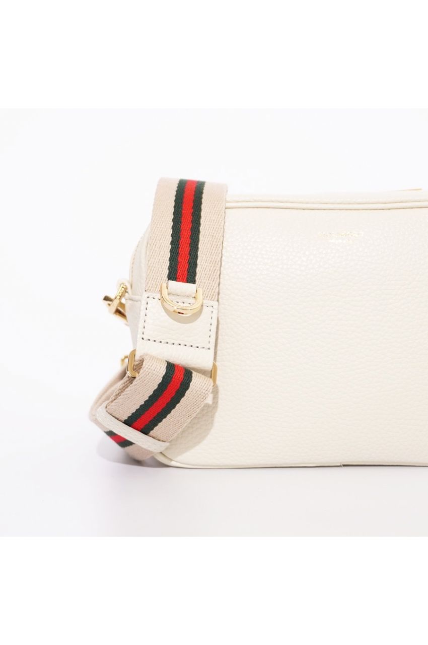 ADRIA / アドリア (Scarlet) / 牛革 (Italian Leather) / ショルダーバッグ / 長財布・ポーチ入るサイズ / 日本製 / V-1483