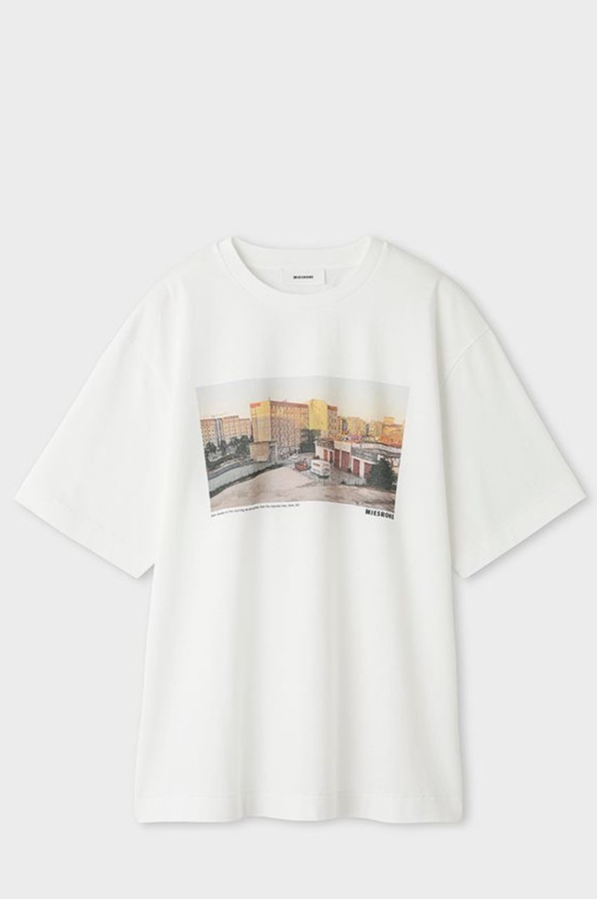 ベルリントリップフォトT(ホワイトA)コットン100% / オーバーサイズ / ウォッシャブル