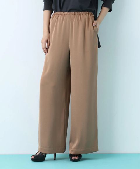 サテンワイドパンツ(キャメル)ポリエステル / ストレッチ性あり / ショート丈裏地付き / 前ポケット×2 、後ろ飾りポケット×2 / ウエストゴム ＋共ヒモ / 0316130223
