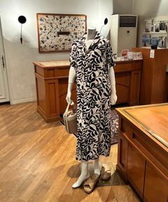 ボタニカルプリント シャツワンピース (ネイビー系) コットン / オープンカラー / サイドスリット/ 手洗い可 / 12-06-52-06534