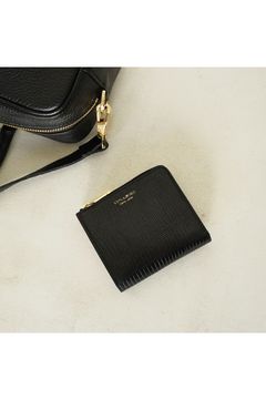 PORTA / ポルタ (Black) / リザード型押しレザー 二つ折りL字型財布 / V-5056