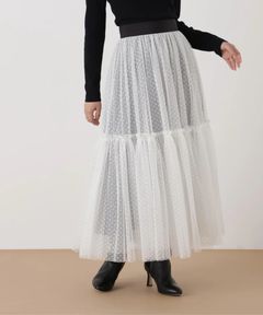 ドットチュールギャザーティアードスカート(ホワイト)ポリエステル / ストレッチなし / 裏地付き / 左脇ファスナー / くるぶしくらいの丈 / 0316120122