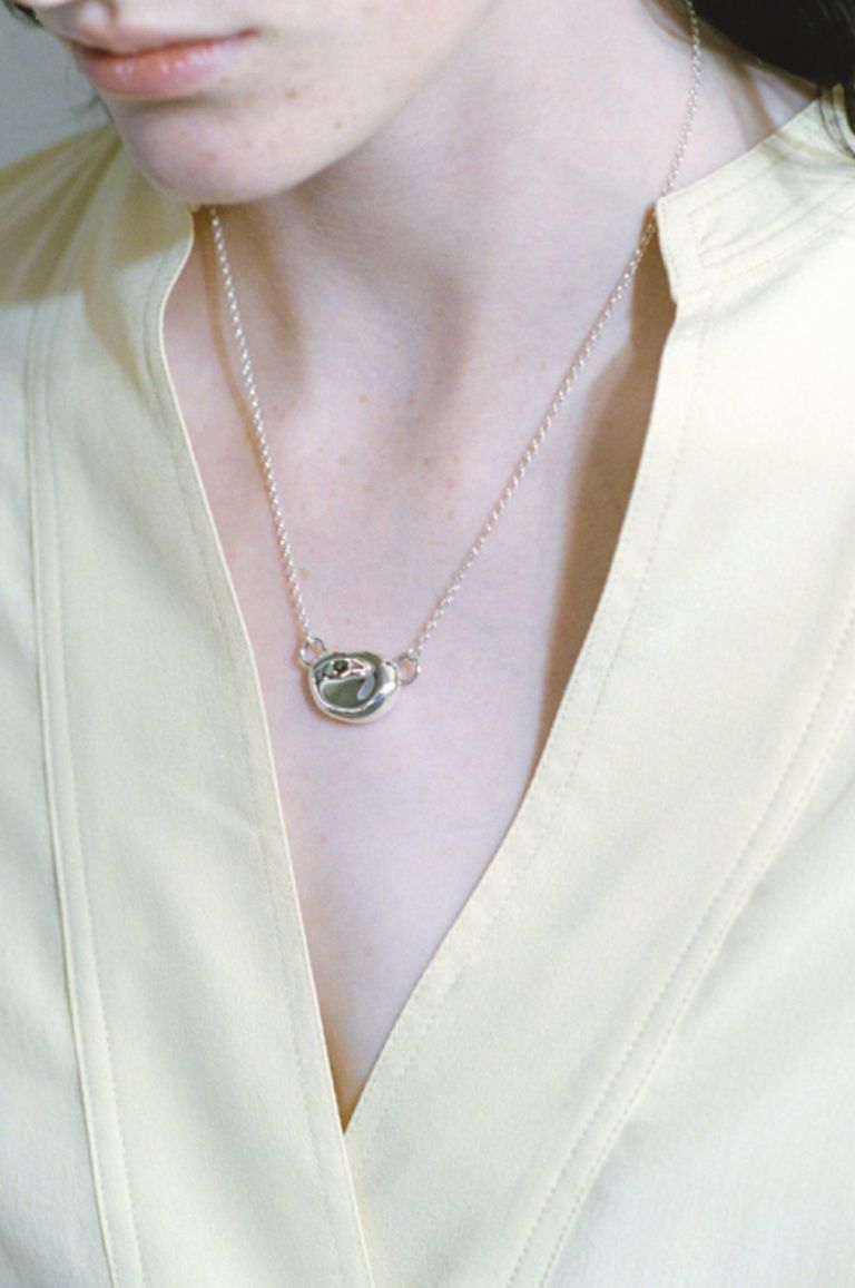 ASAMI FUJIKAWA - BEANS NECKLACE 2401007 SILVER / ネックレス(シルバー)シルバー925 / シルバー1000コーティング / 箱付き / ギャランティーカード付 / 日本製【正規販売店】 | LA FEMME ASAMI FUJIKAWA - BEANS NECKLACE 2401007 SILVER / ネックレス(シルバー)シルバー925 / シルバー1000コーティング / 箱付き / ギャランティーカード付 / 日本製【正規販売店】 | LA FEMME
