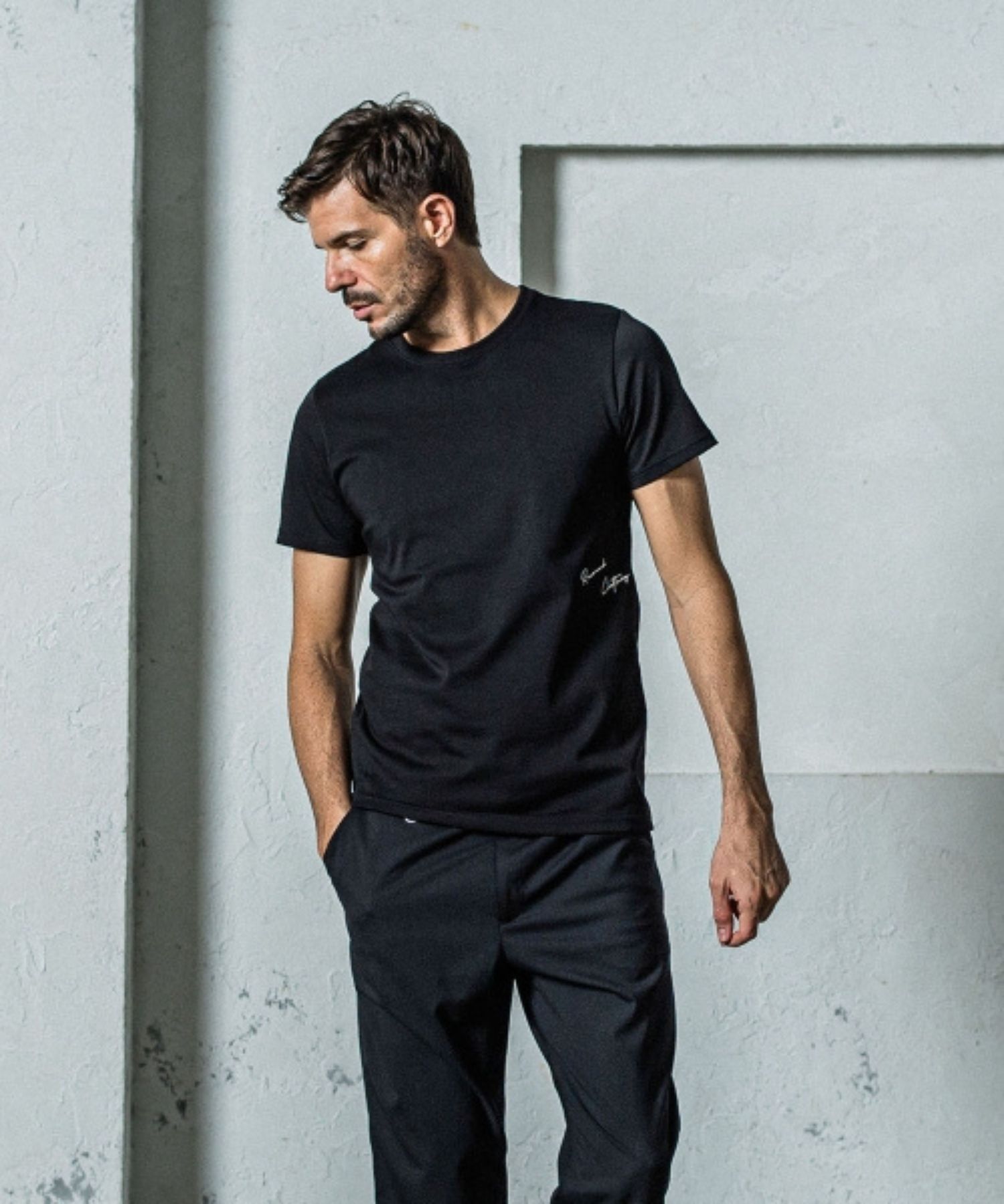 SIDE RC BASIC TEE (BLACK) コットン / ベイシックシルエット / サイドロゴ / UVカット / RC35-T-004