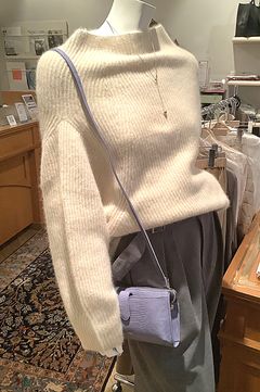 リザード型押しレザー 横型スマートフォンポシェット (デニム) 本革 / ファスナー付き / ベルト調整