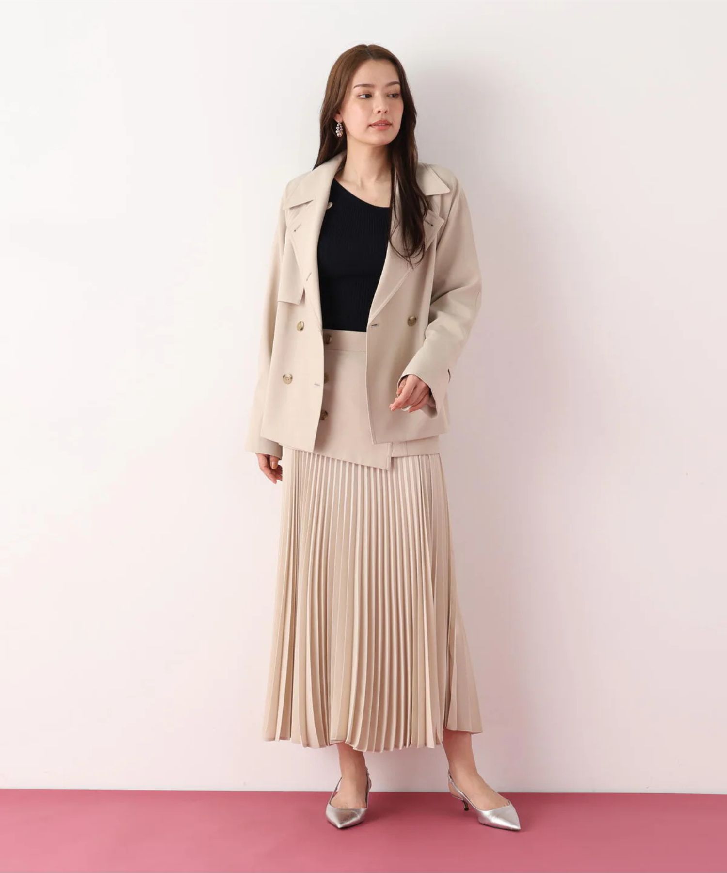 ソフトオックスショートトレンチコート(ベージュ)ポリエステル / ストレッチあり / 前釦あき / 前ポケット×2 / 0316151221