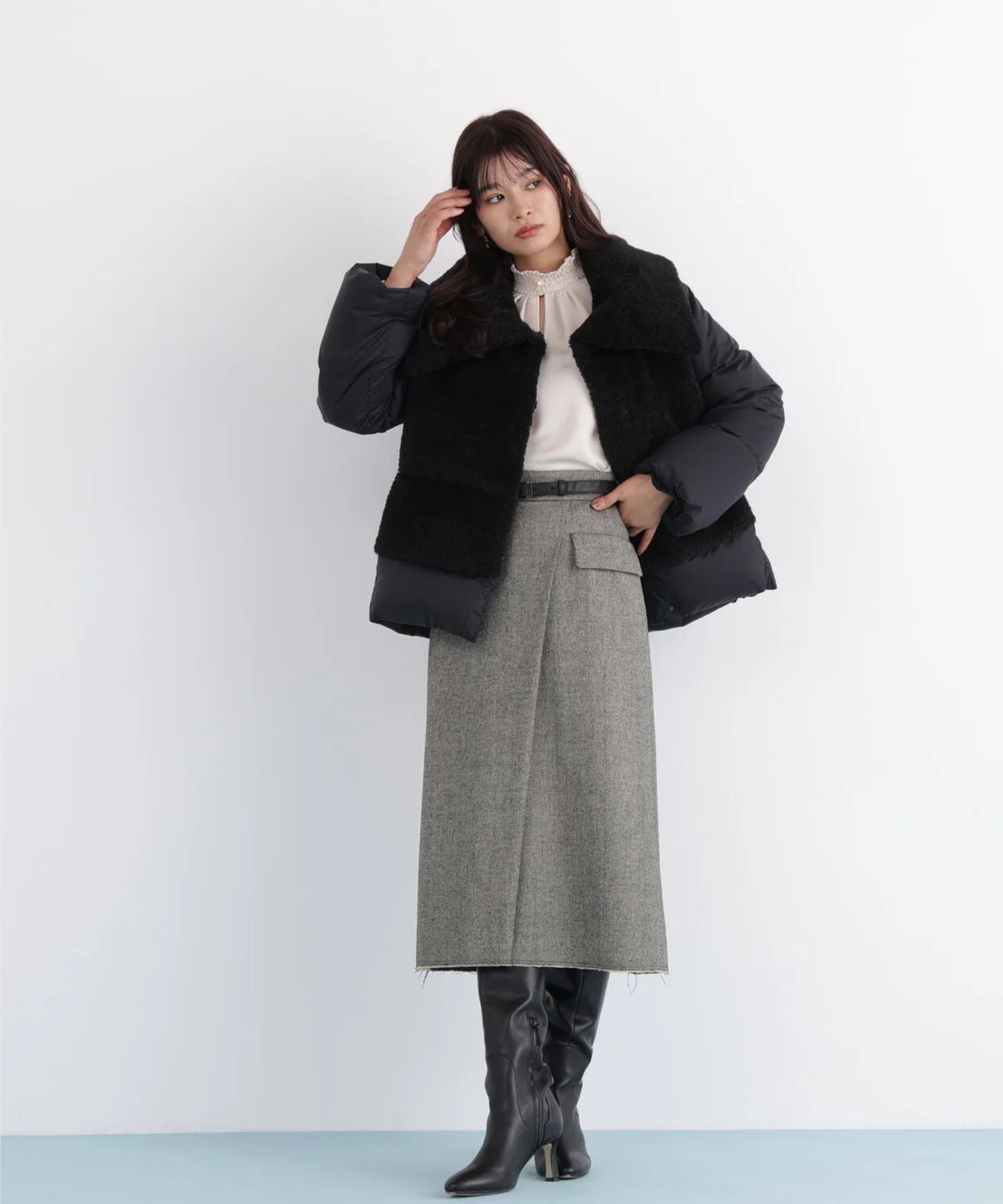 ファーコンビビックカラーミドルダウンコート(ブラック)ナイロン / 前ドット釦あき / 裏地付き / ポケット×2 / 0315252102