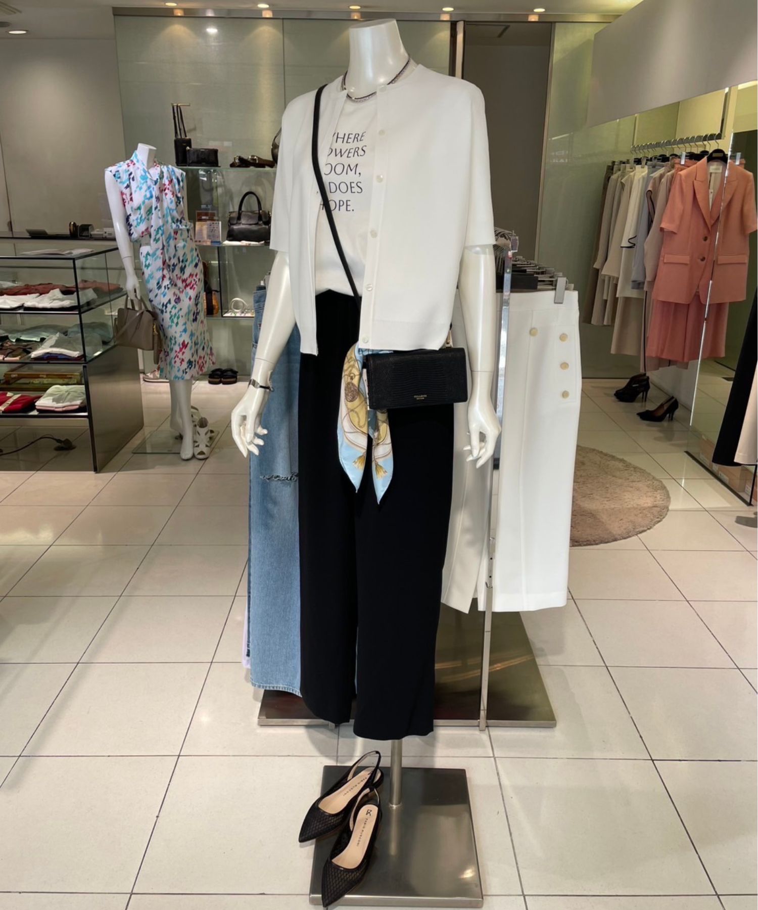 Wooster Crepe Knit Short Sleeve Cardigan(ホワイト)レーヨン / ウォッシャブル / 手洗い可 / 01-5203716
