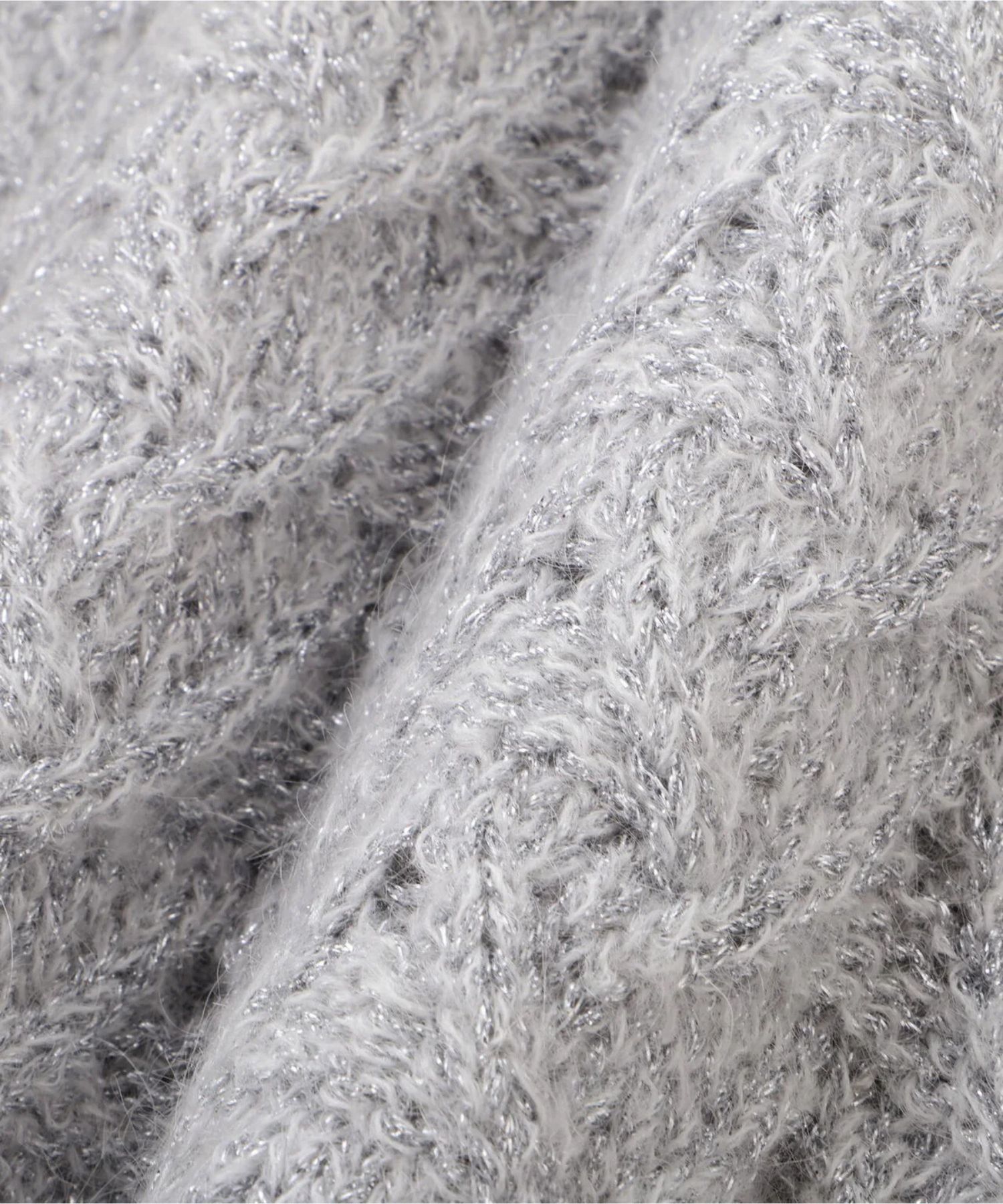 ラメケーブルニットプルオーバー(シルバー)ナイロン / 裏地なし / ストレッチあり / 0315270112