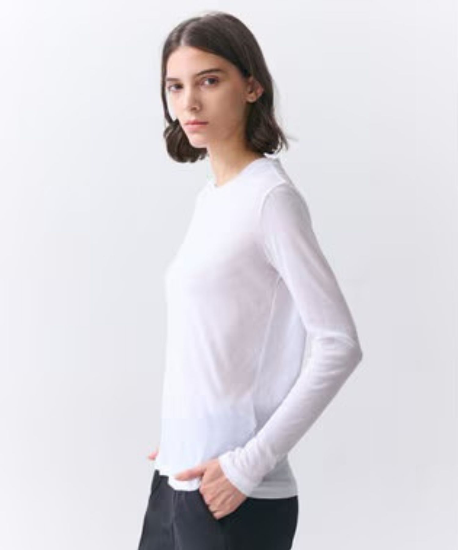 SORE / コットンシアークルーネックカットソー (White) コットン / ハイゲージに編み / 透け感有り / 手洗可 / KKCWGW0603