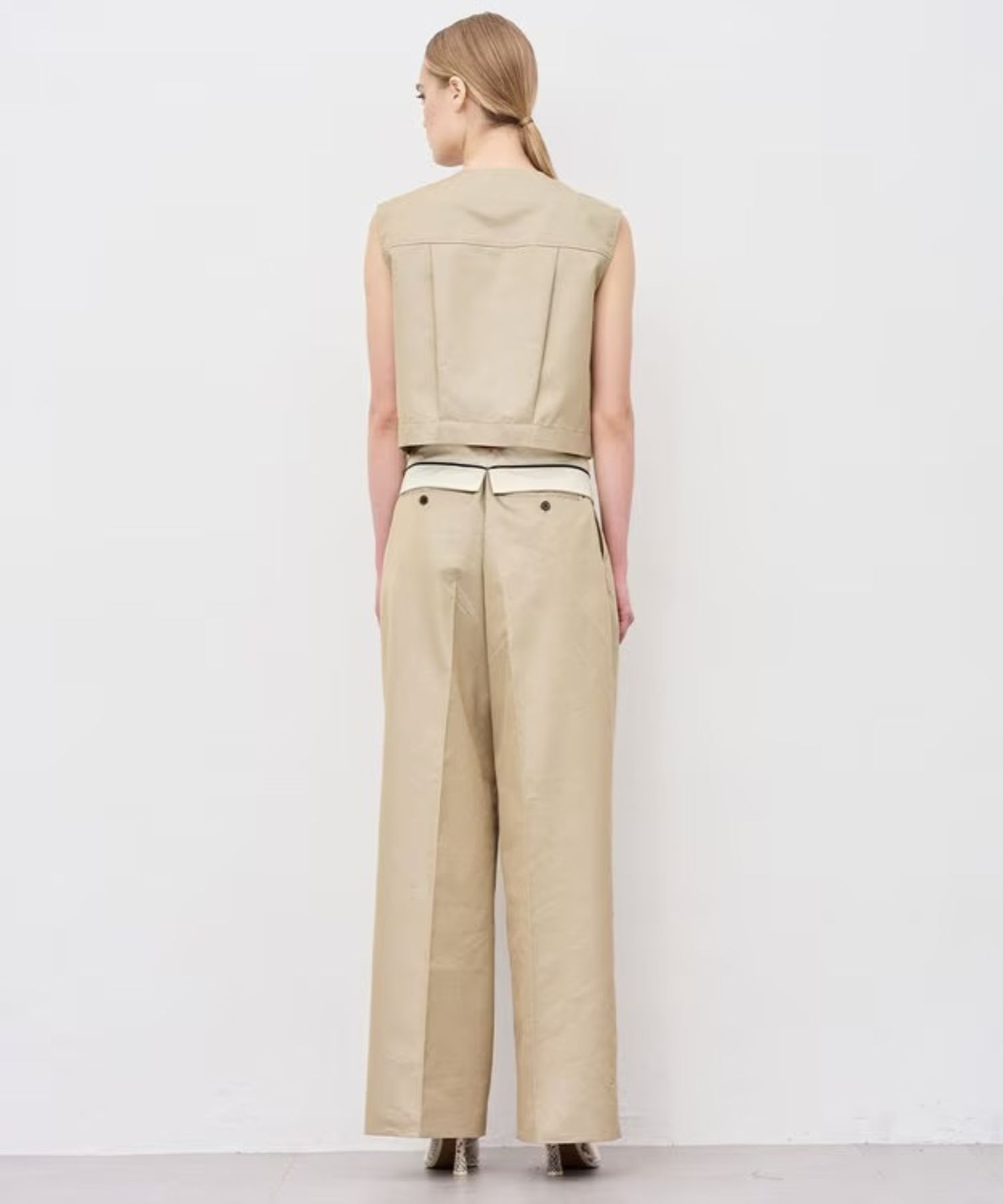 チノギャバジンワイドトラウザー(ベージュ) 綿 / ウォッシャブル / 手洗い可 / 撥水加工 / ハイウエスト/ PRUVLS3810