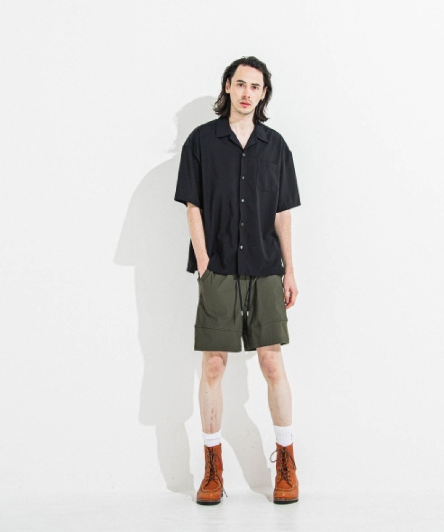 TYLER NYLON SHORTS (カーキ ) ポリエステル /  ベルトループ/  スラッシュポケット / 360°ストレッチ / RC36-HP-002