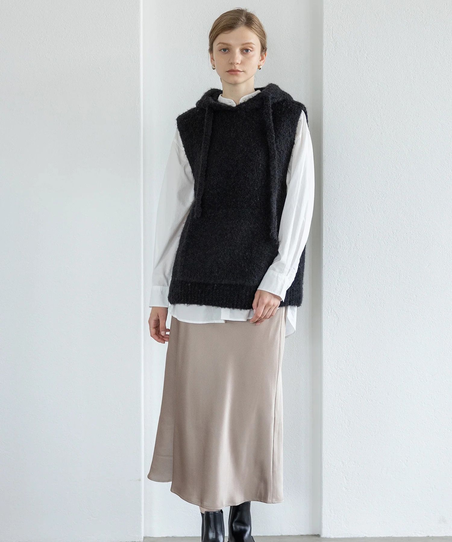 alpaca loop hoodie vest (BLACK) アルパカ / 保湿性 / ベビーアルパカ / 静電気防止加工 / 軽量 / CT25318