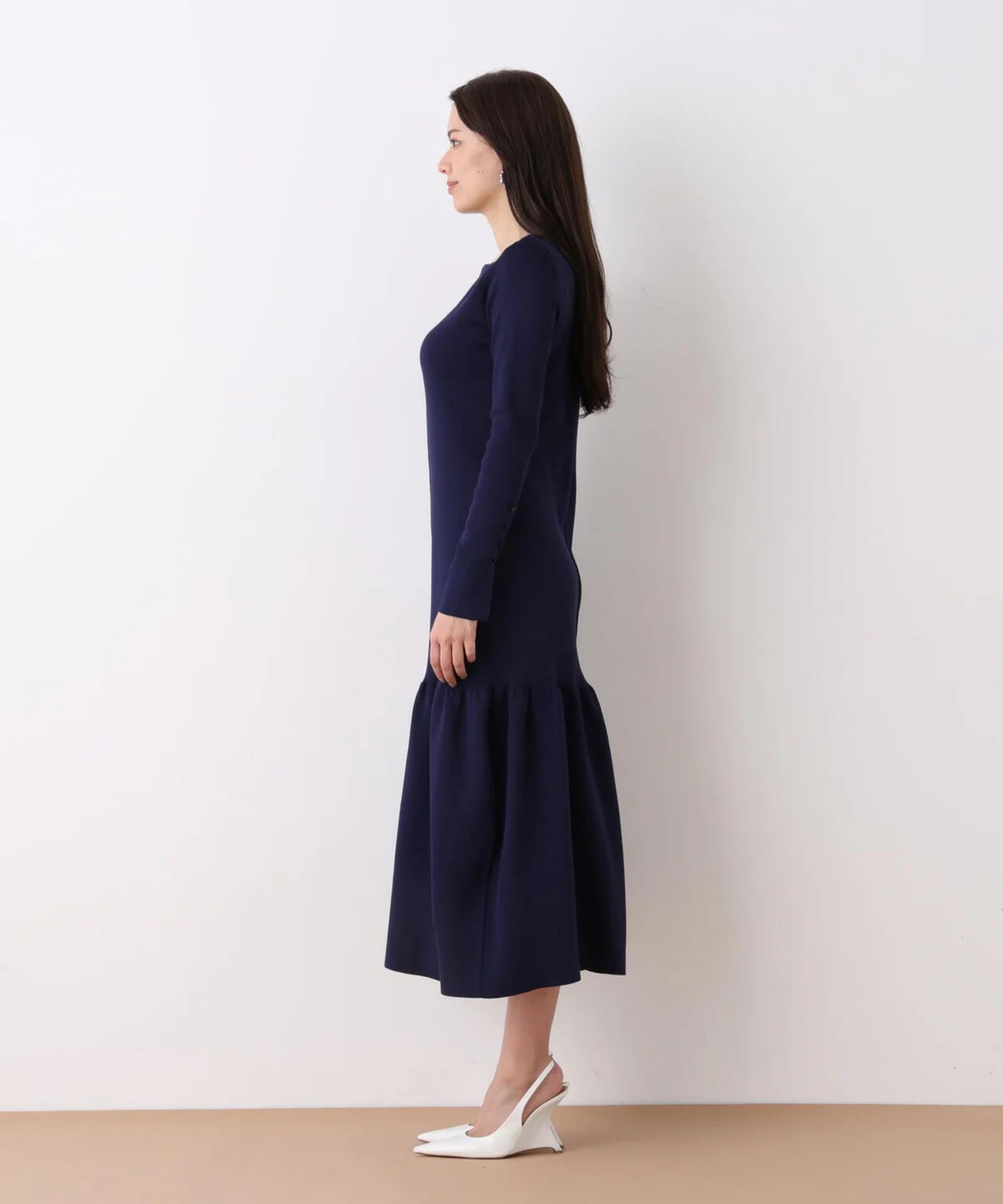 ボートネックマーメイドニットワンピース(ネイビー)ポリエステル / ストレッチあり / 裏地無し / 袖口スリットあり / 0316147219