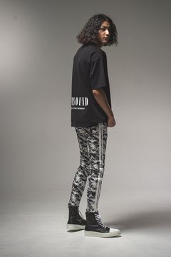 BACK ROGO LOOSE TEE / バックロゴオーバーTシャツ