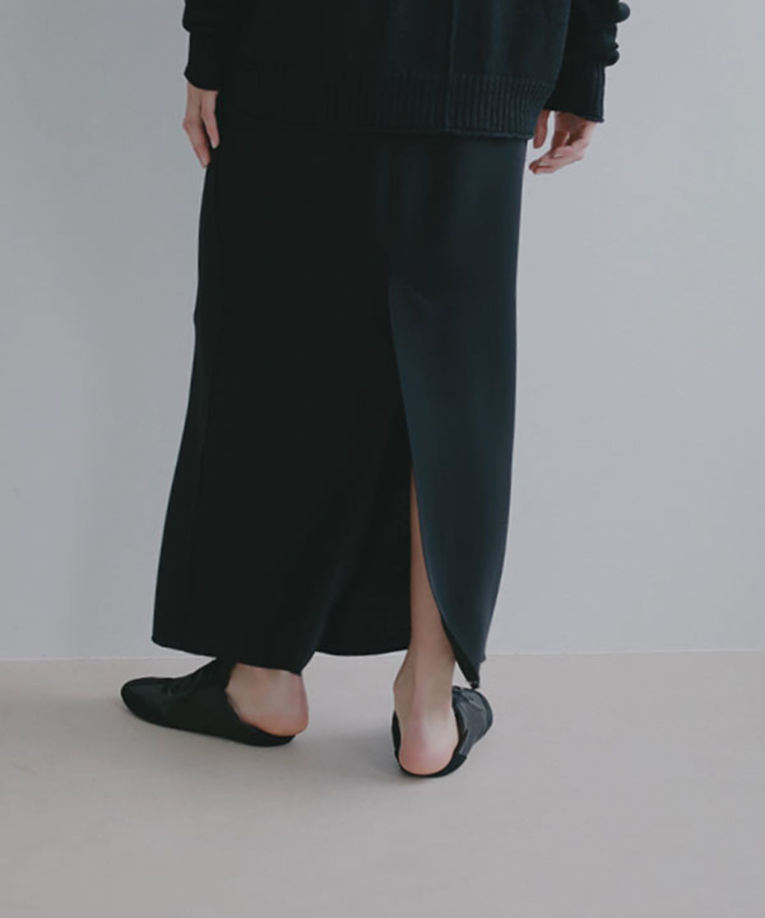 ダブルフェイスIラインスカート(ブラック) ポリエステル / シワになりにくい / ローウエスト /