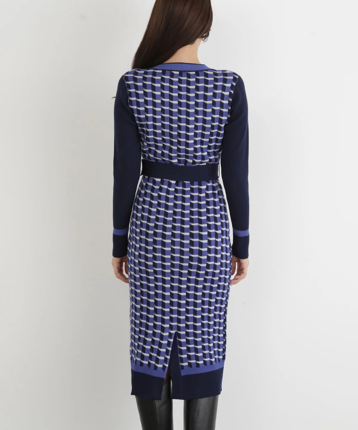 ジオメトリックジャガードニットワンピース(ブルー)レーヨン / 裏地無し / 袖釦あり / 前ベンツ / ベルト付き / ストレッチあり / 0315247113