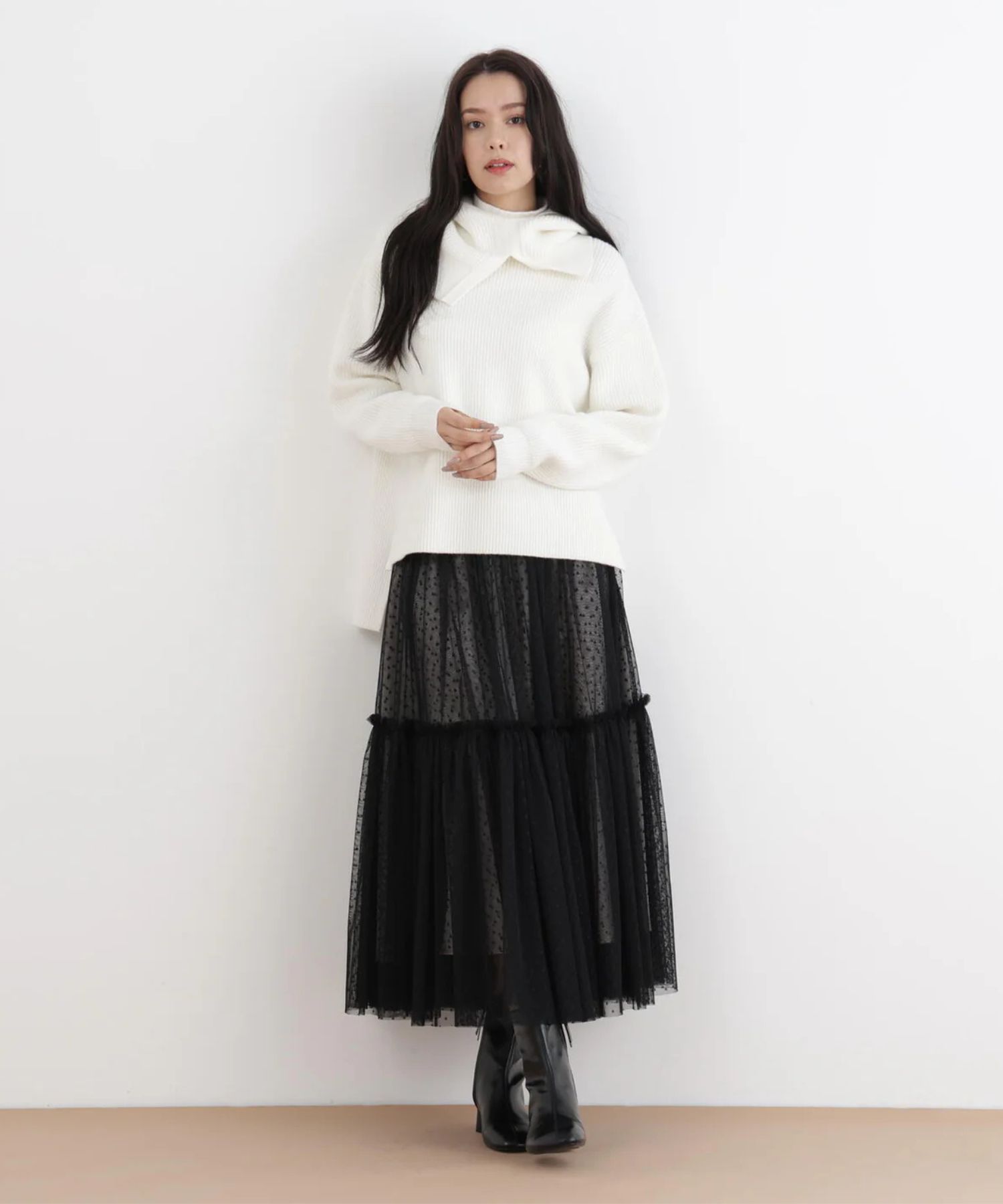 ドットチュールギャザーティアードスカート(ブラック)ポリエステル / ストレッチなし / 裏地付き / 左脇ファスナー / くるぶしくらいの丈 / 0316120122