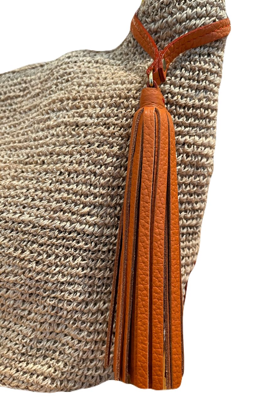 SANDRO / V-8034 / Natural（Orange） / アバカ製 / ワンショルダーバッグ（オレンジ）サンドロ / マグネット開閉 / ファスナーポケット有り / カゴバッグ【正規販売店】