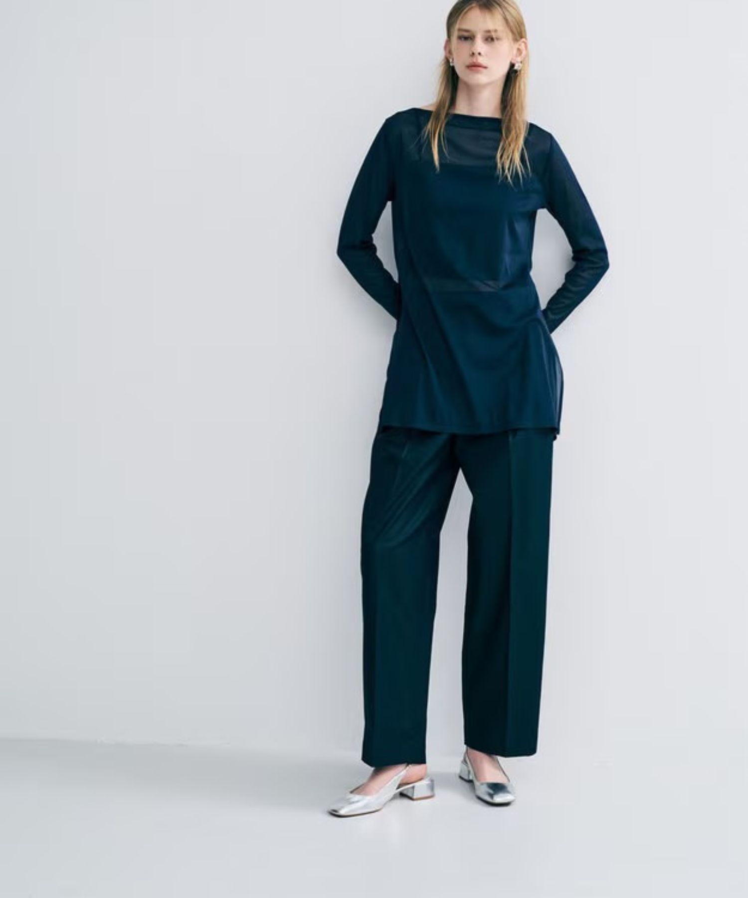 トリコットシフォンカシュクールトップス(ネイビー) ポリエステル / ウォッシャブル / シアージャージ素材/ ボートネック / フロントスリット / KKUVGW0102