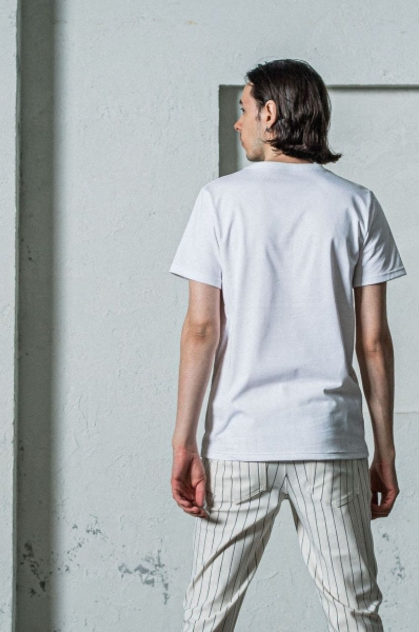 NSNF BASIC TEE (ホワイト) コットン / フロントロゴ / UVカット / タイトシルエット/ 手洗い可  / RC35-T-003