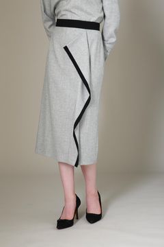 [URBAN PRECIOUS] フラノストレッチタイトスカート (グレー) / ウール・ナイロン / ストレッチ / 裏地付き / セットアップ / 0314220170