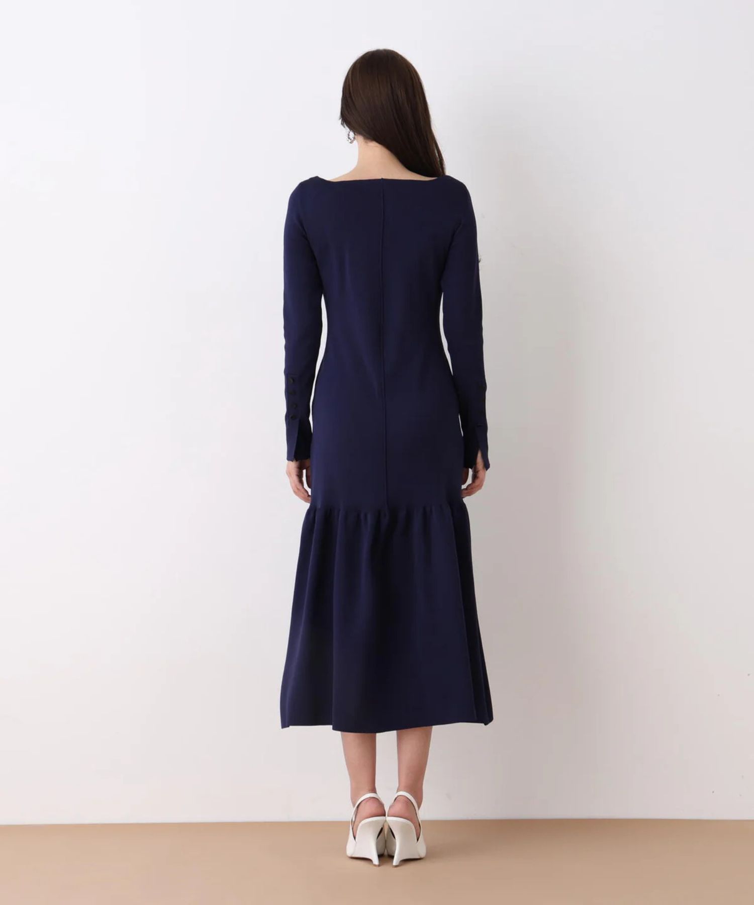 ボートネックマーメイドニットワンピース(ネイビー)ポリエステル / ストレッチあり / 裏地無し / 袖口スリットあり / 0316147219