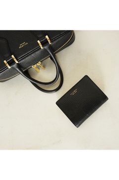 PORTA / ポルタ (Black) / リザード型押しレザー 二つ折り口金ウォレット / V-5071