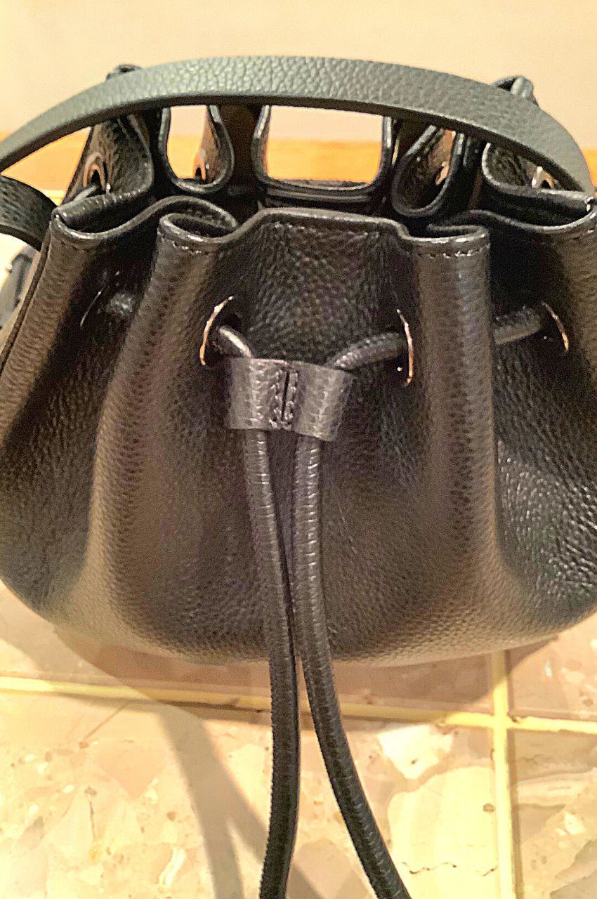 Pebbled Leather Bucket Micro / ショルダーバッグ