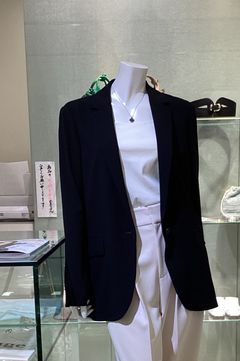 パウダークレープカジュアルブレザー(ブラック)トリアセテート / ウォッシャブル / 手洗い可 / ボーイフレンドジャケット / 01-4204106
