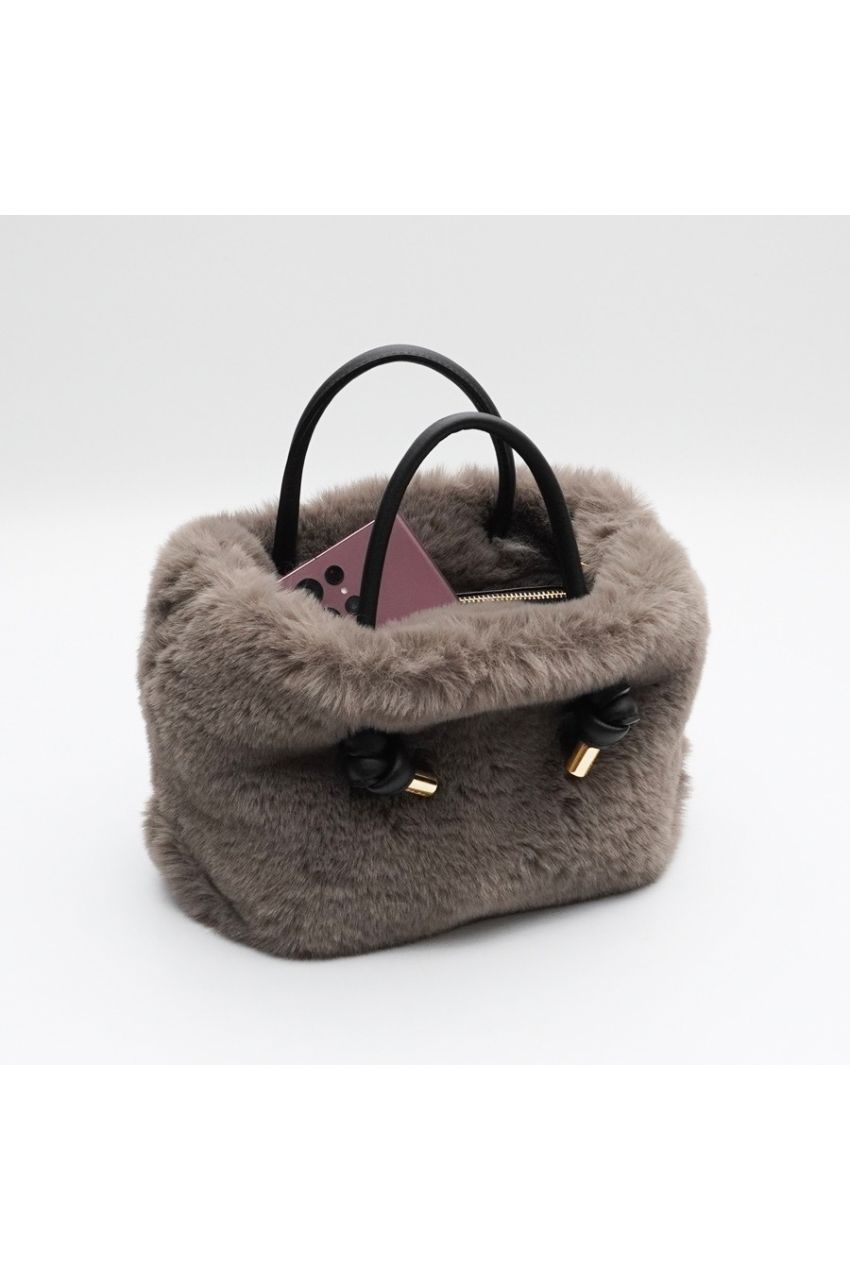 【ELMO / エルモ】V-8763（Leopard Beige × Black / レオパードベージュ × ブラック）レッキスラビットエコファー2WAYトート / ポリエステル / 牛革 / 長財布入るサイズ