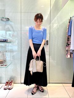 【美デコルテならコレ！】PINKY&DIANNE ニットとプリーツ