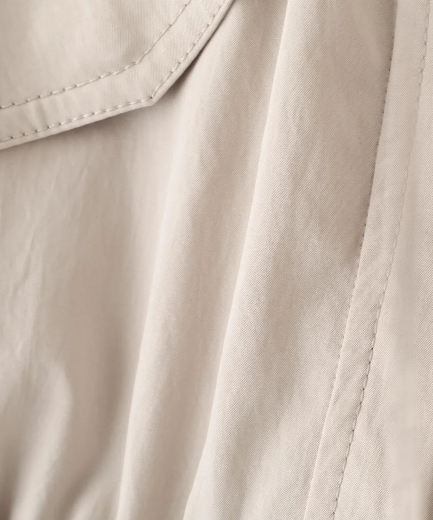 ストレッチツイルマウンテンパーカー(ベージュ)ポリエステル / ストレッチあり / 裏無し / 両脇ベンツあき / 前ファスナー開き+ドットボタン / 0316155217