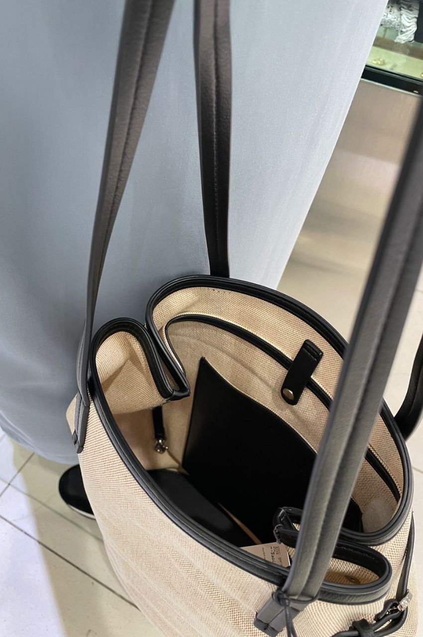 キャンバストートBAG / A4入る