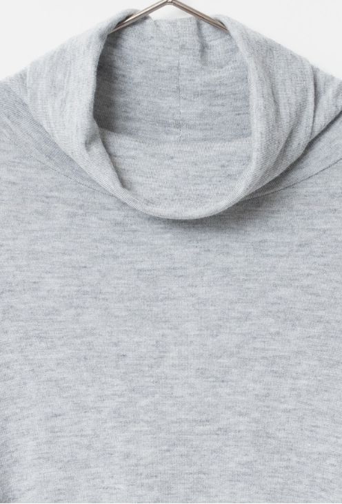Soft turtleneck pullover (ライトグレー)レーヨン / 柔らかい / 手洗い可 / 薄手 / FK242-70210