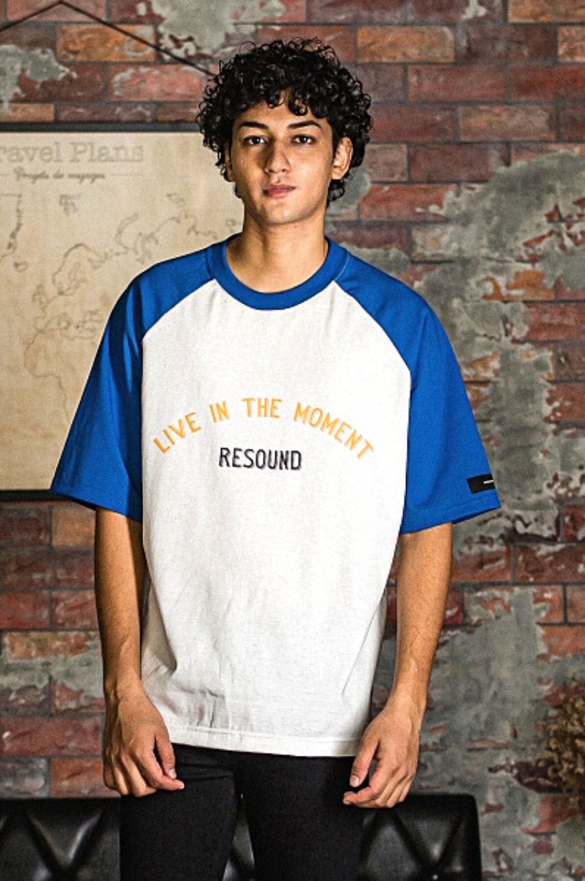 ラグランスリーブTシャツ (ホワイトxブルー) コットン / クルーネック / オーバーサイズ