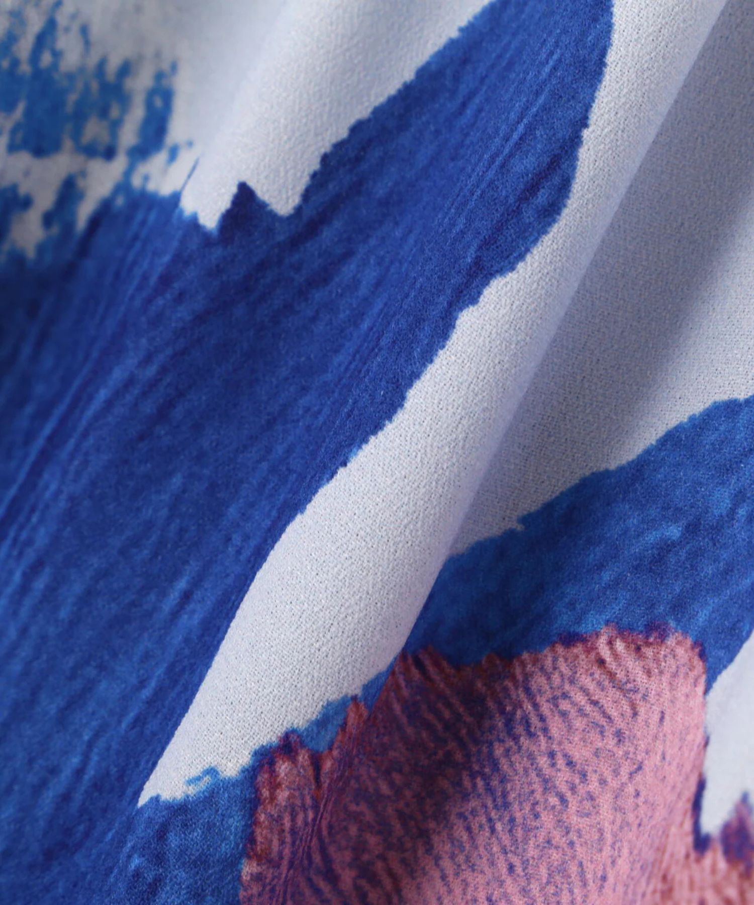 フラワープリントギャザーブラウス(ブルー系)ポリエステル / ストレッチ性無し / 裏無し / 後ろボタンあきありのかぶり / 0316110120