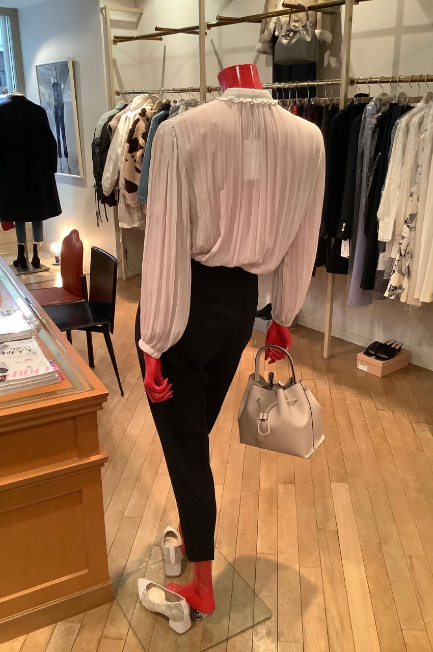 DRY DOUBLE CROSS FRONT TUCK TAPERED  PANTS  / ドライダブルクロス フロントタックテーパードパンツ