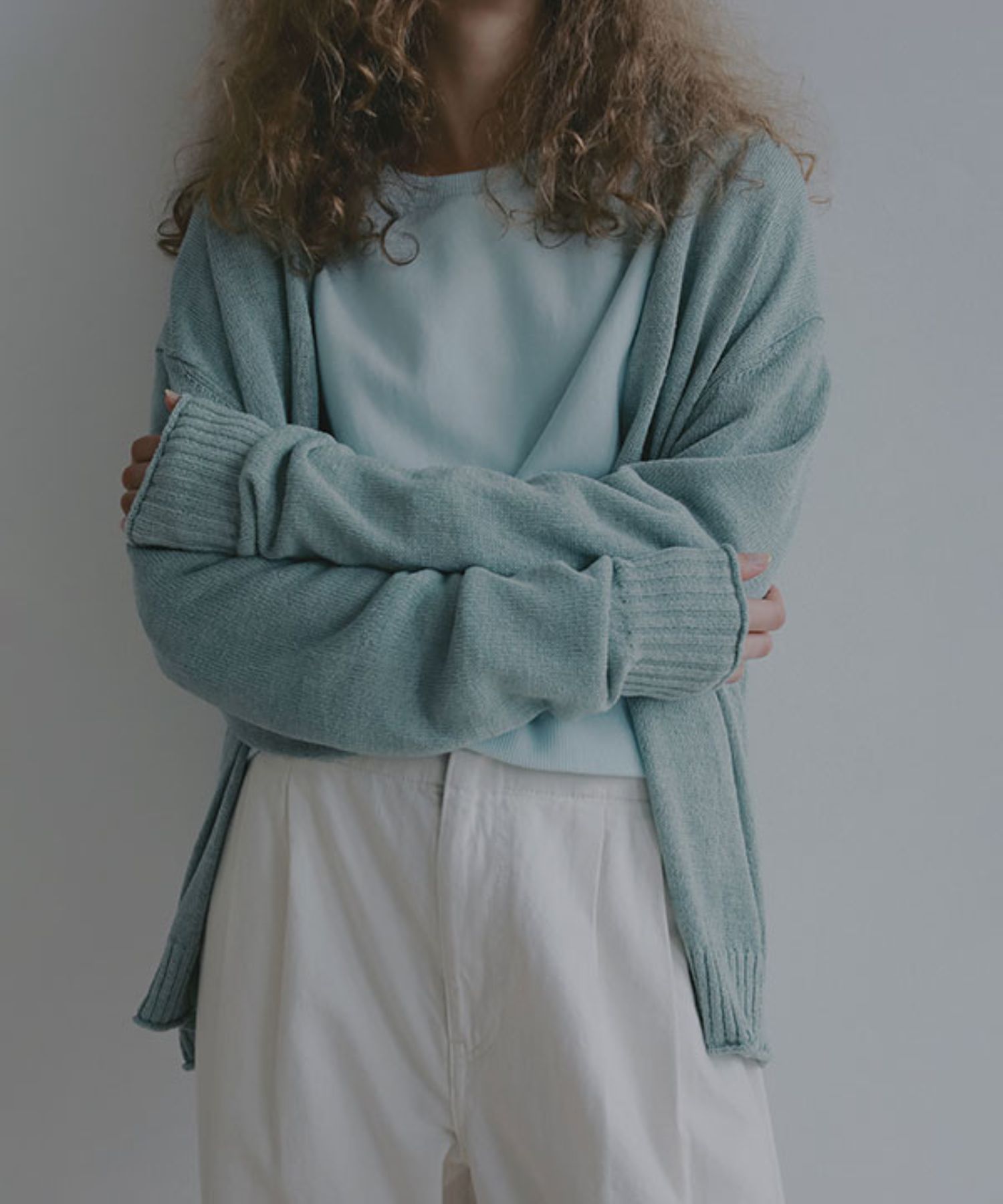 リリヤーンリネンVネックカーディガン(ミント) 麻 / 深めVネック/ 小さめボタン / 1226204094