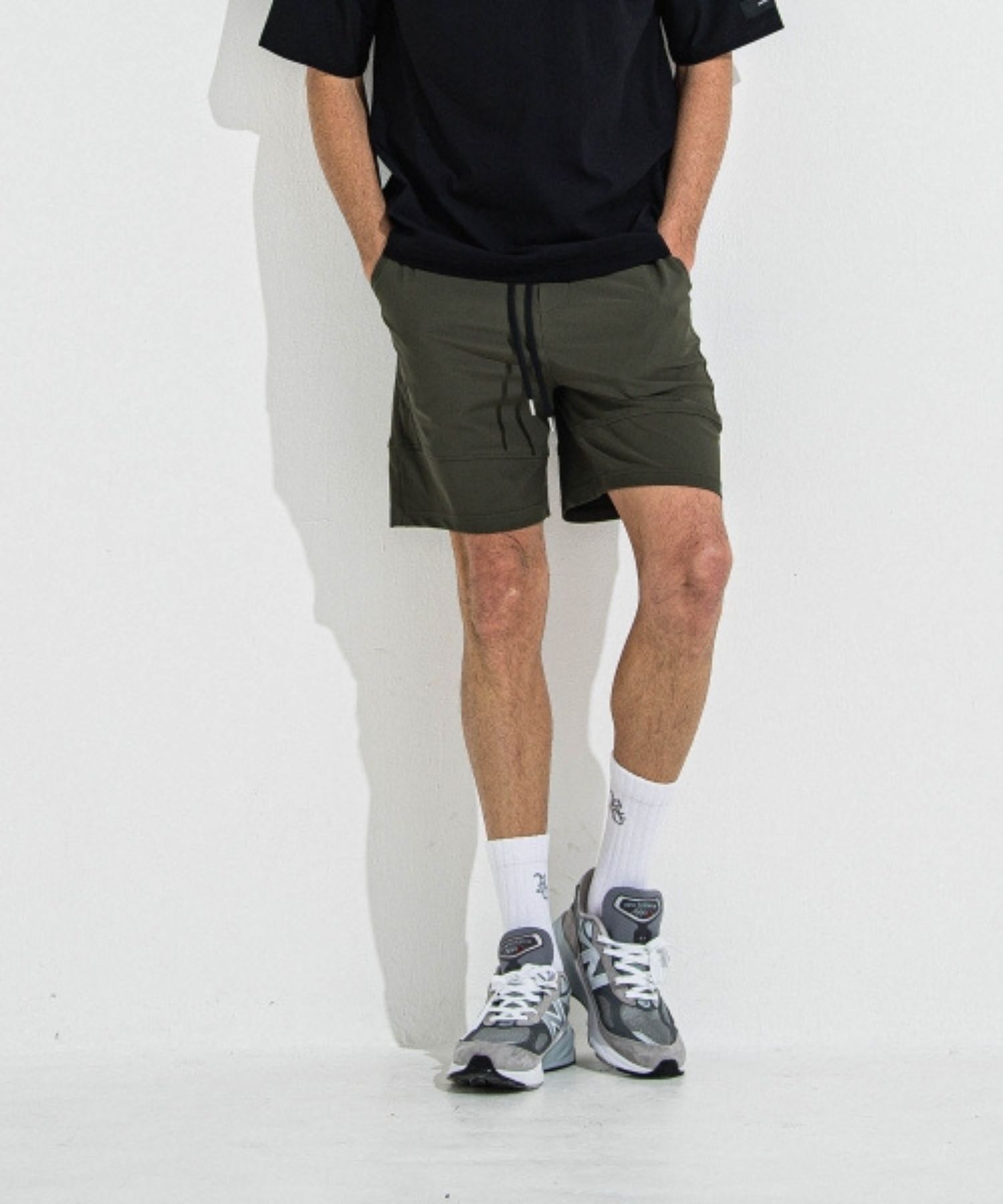 TYLER NYLON SHORTS (カーキ ) ポリエステル /  ベルトループ/  スラッシュポケット / 360°ストレッチ / RC36-HP-002