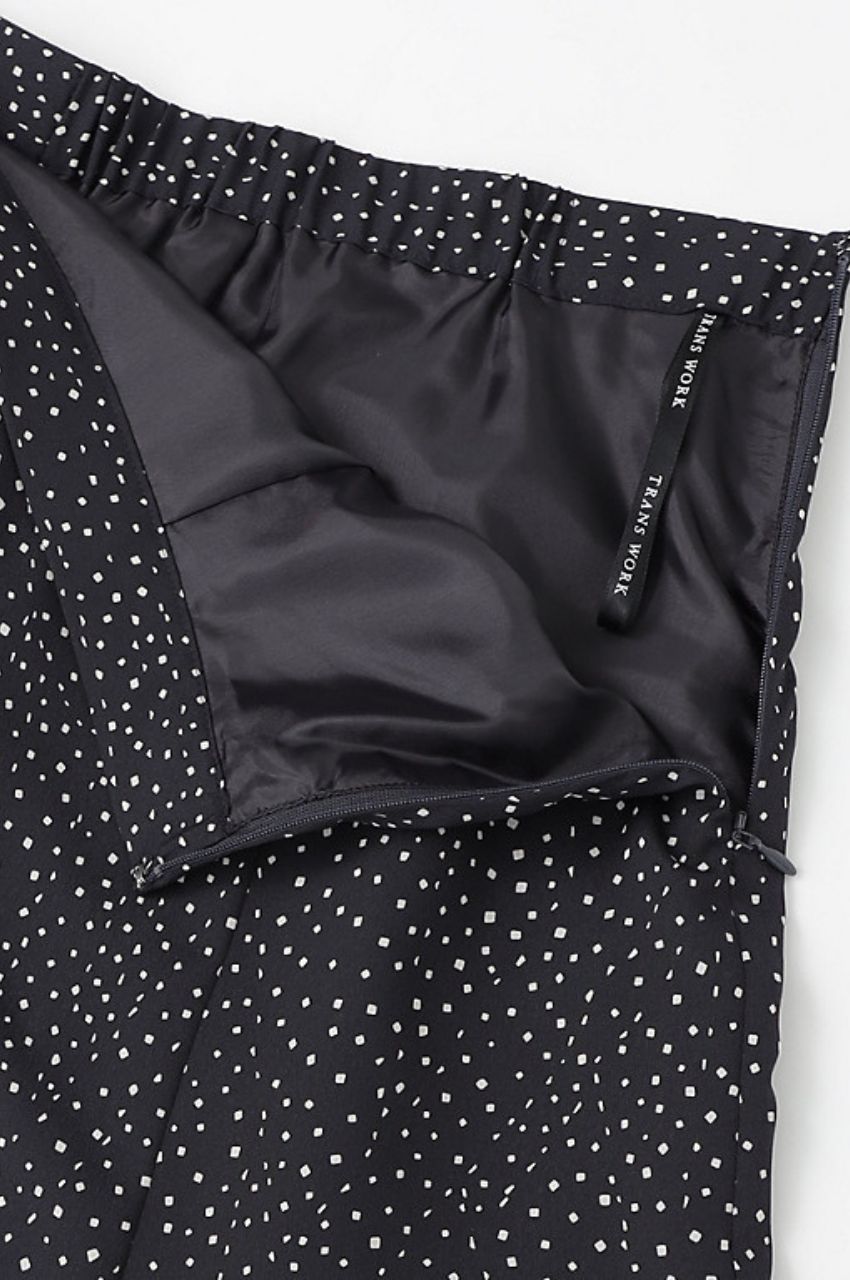 SQUARE  RANDOM PRINT SKIRT / スクエアランダムプリントスカート