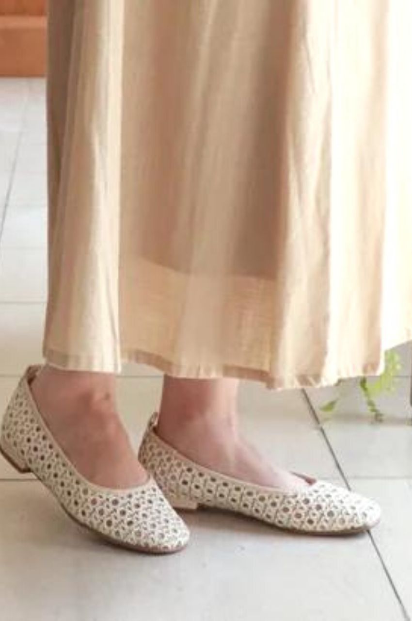 SQUARE TOE MESH PUMPS / スクエアトウメッシュパンプス （ベージュ雑材）