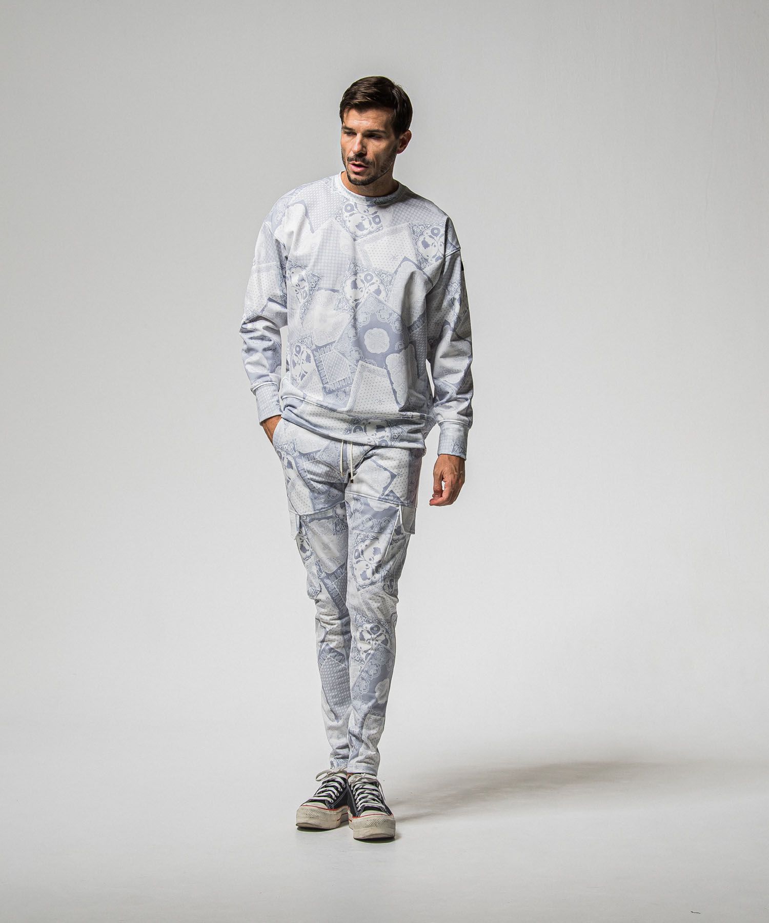 paisley back fleece drop trainer ( GREY) ポリエステル / ペイズリー柄 / 裏起毛 / ストレッチ / RC38-C-008